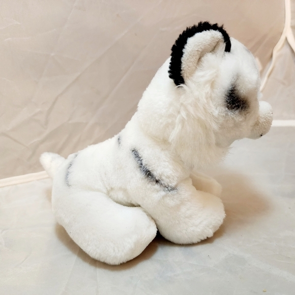 TY TUNDRA WHITE Bengal TIGER SMALL PLUSH Stuffed ANIMAL 100% VelveTY 2020 EUC - Picture 2 of 10